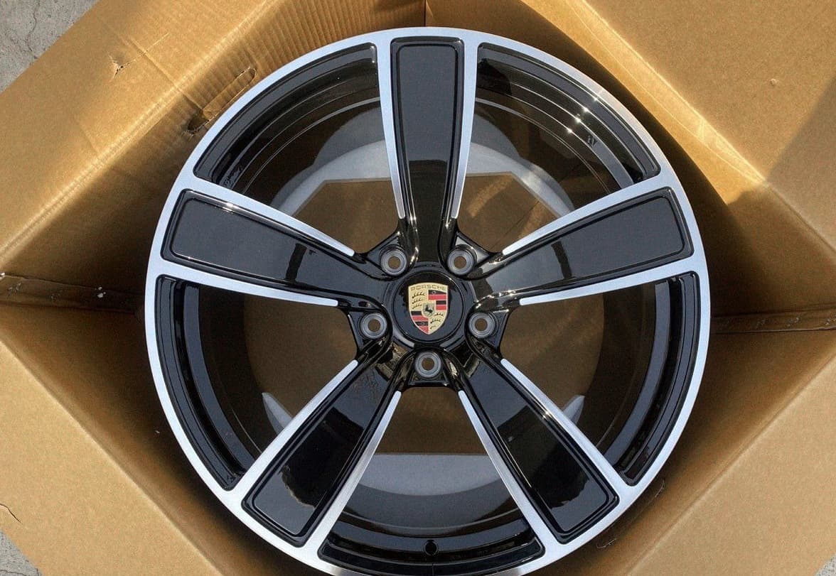 Porsche R21