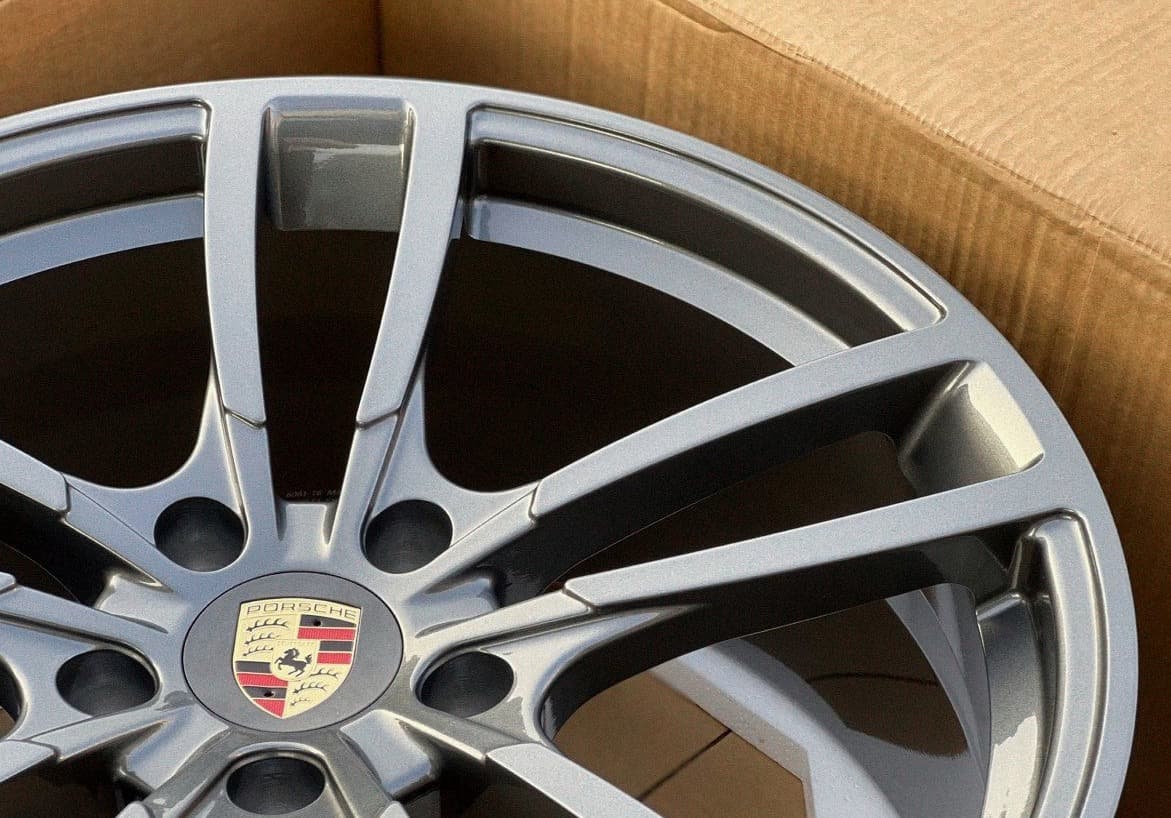 Porsche R21