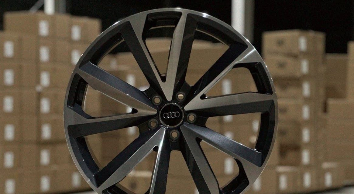 Audi R20