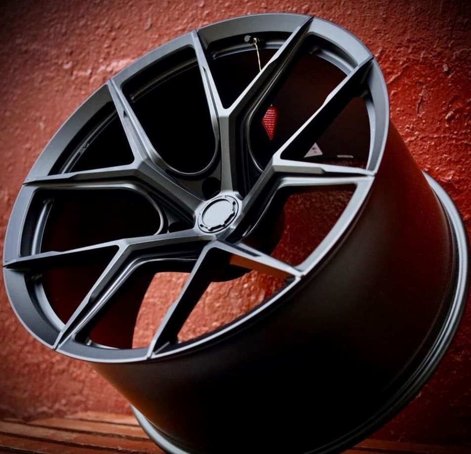 Audi R20
