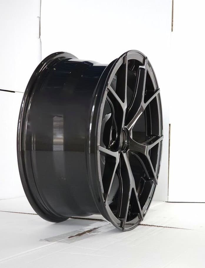 Toyota R18